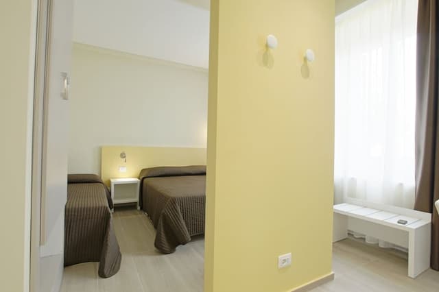 Studio (3 Adults)