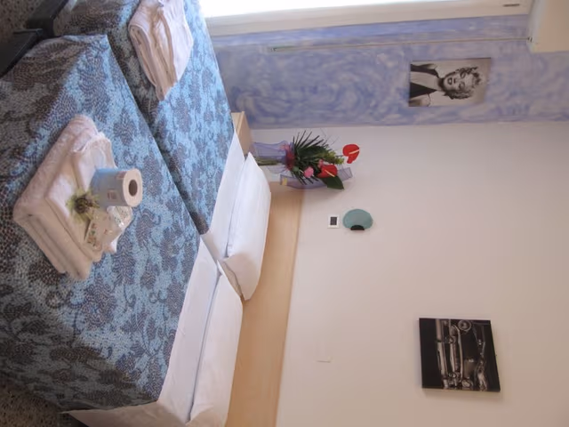 Triple Room, Balcony
