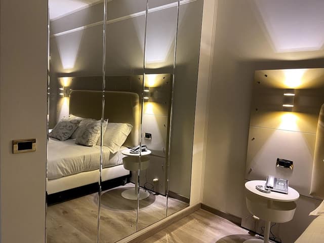 Deluxe Room, Hot Tub