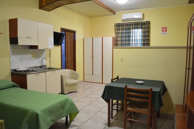 Triple Room