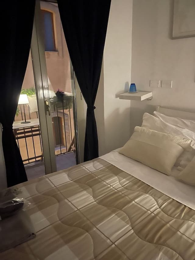 Basic Double Room, 1 Bedroom, Ensuite, City View