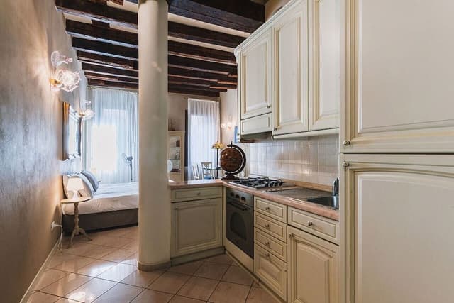 Economy Apartment, Courtyard Area (Corte)
