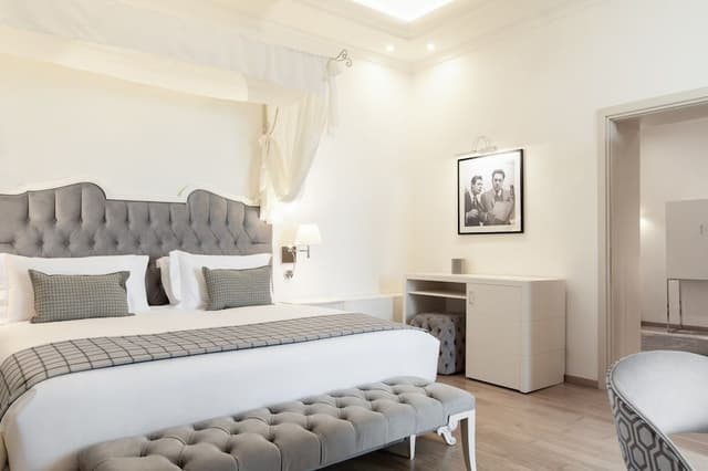 Executive Room, Lake View with balcony or garden access