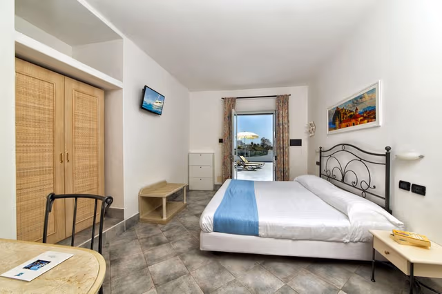 Panoramic Double Room (with access to Thermal Park)