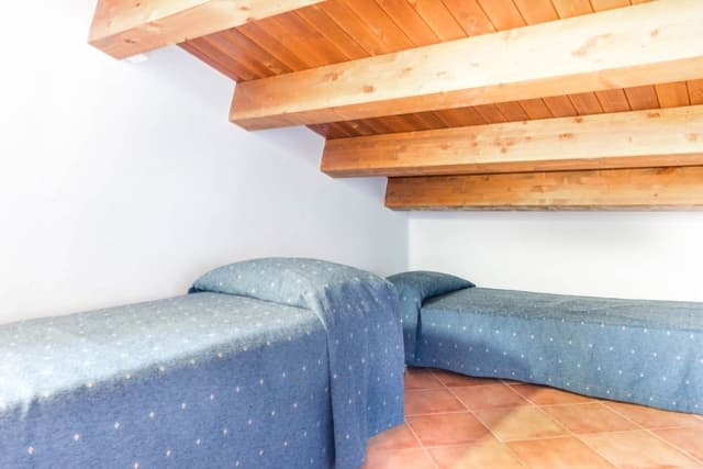 Standard Quadruple Room, Tower