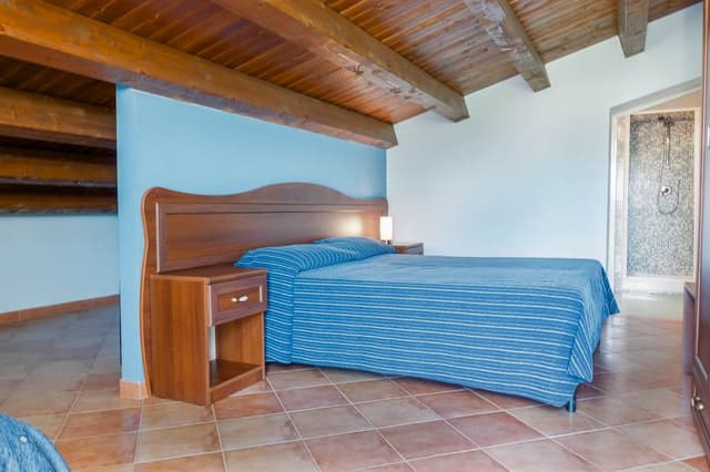 Standard Quadruple Room, Tower