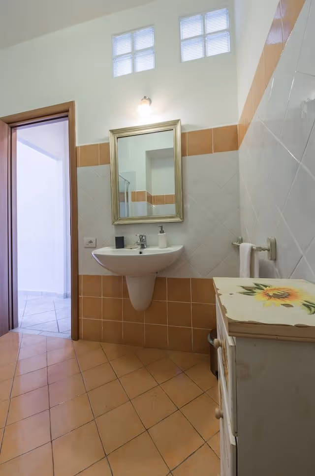 Double or Twin Room, Private Bathroom