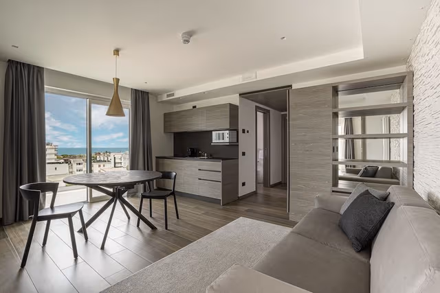 Superior Apartment, Annex Building
