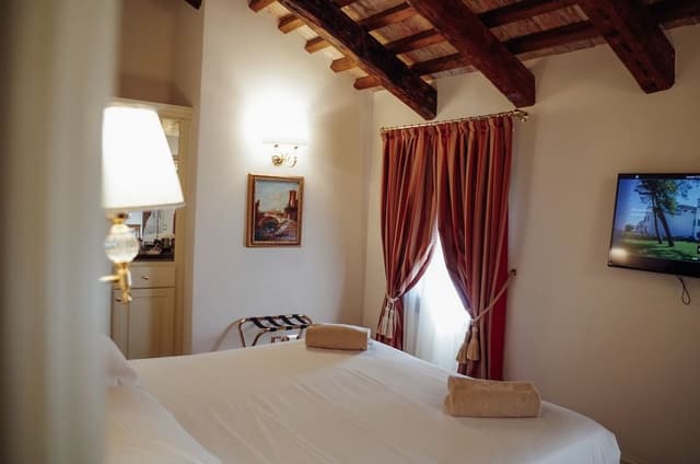 Classic Double Room