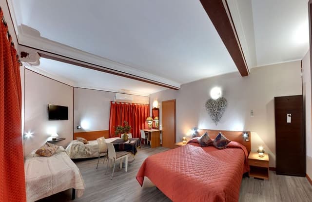 Comfort Quadruple Room