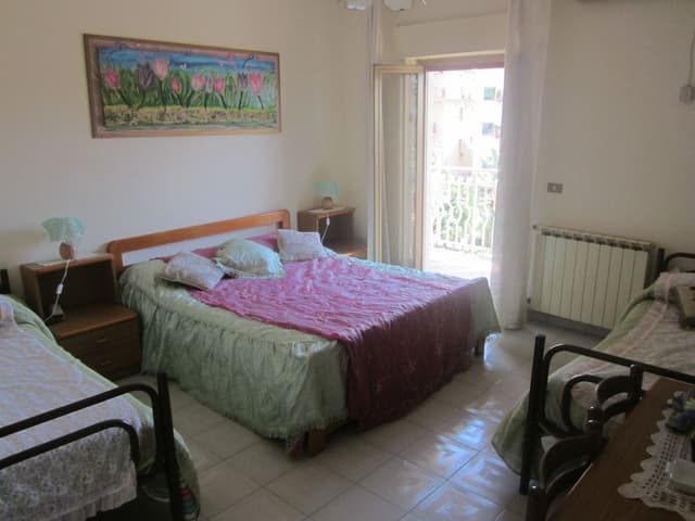 Double Room (with 2 extra beds)