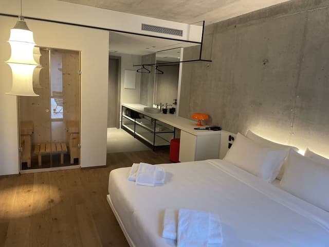 Junior Studio Suite