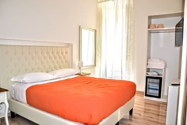 Comfort Triple Room, 1 Bedroom, Private Bathroom, City View