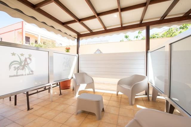 Triple Room, Patio