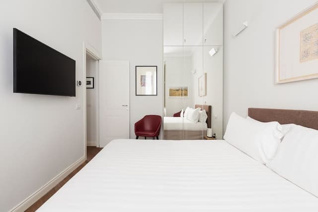 Appartamento con 2 Camere da Letto, Corso Monforte 41
