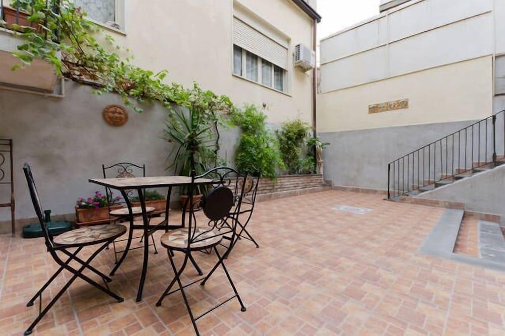 Etna Bed & Breakfast2