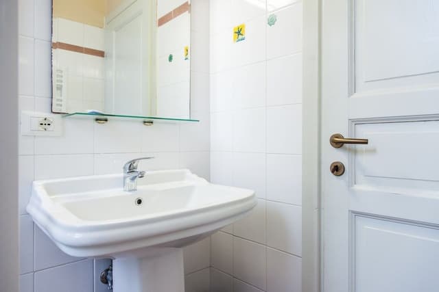 Double or Twin Room, Shared Bathroom
