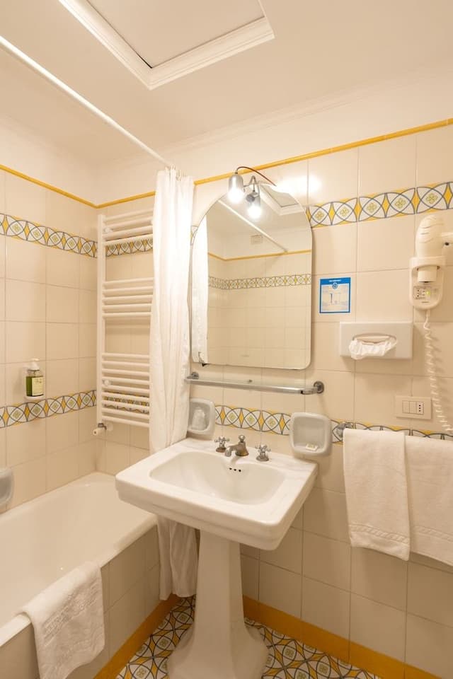 Economy Room, 1 Bedroom, Non Smoking, Annex Building