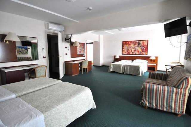 Family Quadruple Room, 1 Bedroom, Garden View