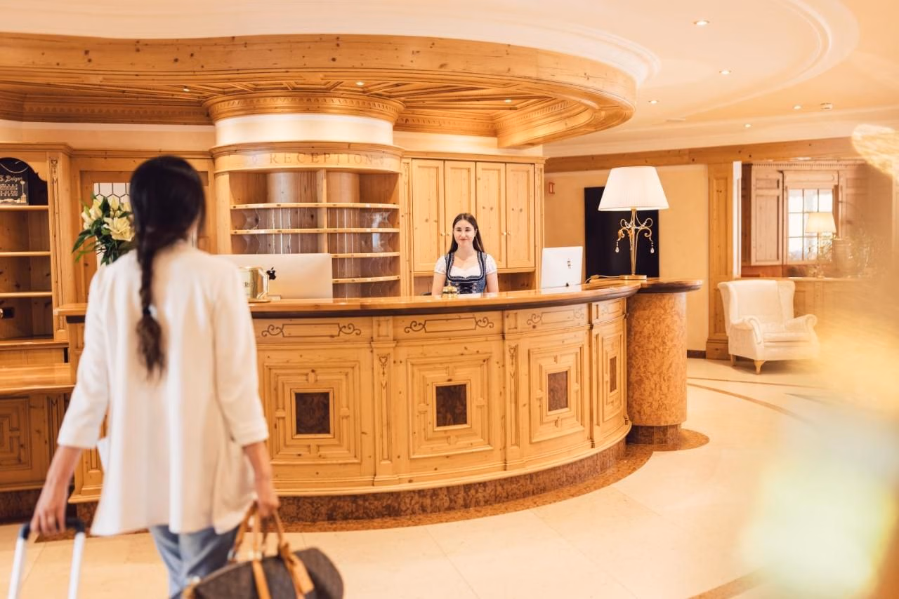 โรงแรมอัลเพนพาเลซ ลักชัวรี ไฮด์อเวย์ แอนด์ สปา รีทรีท (Alpenpalace Luxury Hideaway & Spa Retreat)3