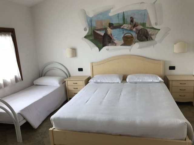 Triple Room