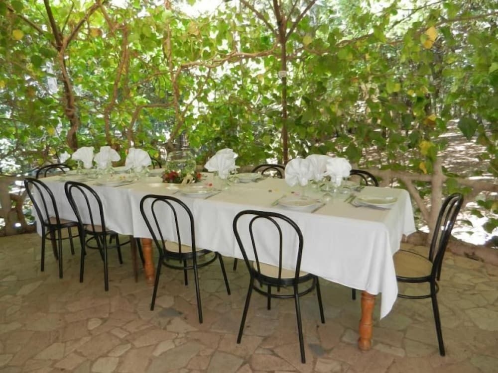 Hotel Paradiso4