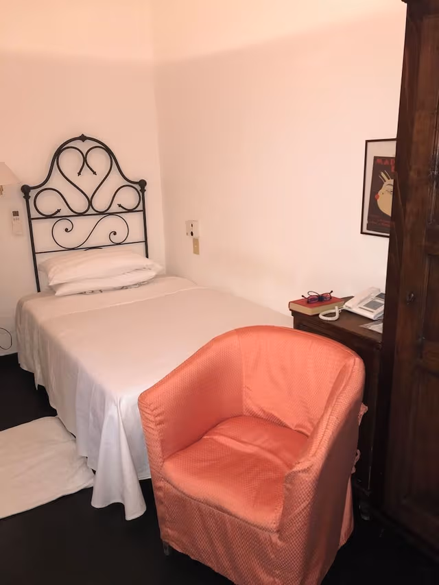 Superior Single Room, 1 Large Twin Bed, Non Smoking, Partial Sea View