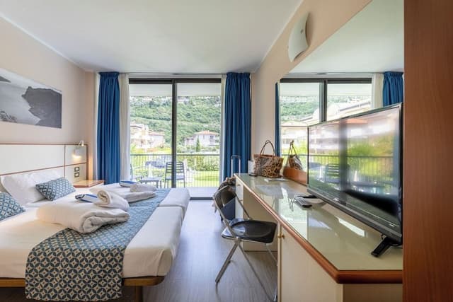 Comfort Room, Poolside