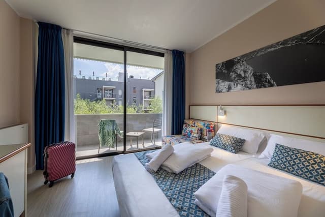 Comfort Room, Garden Area