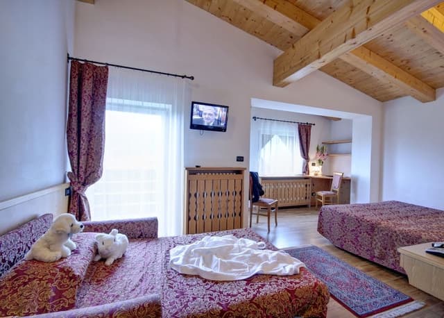 Comfort Triple Room