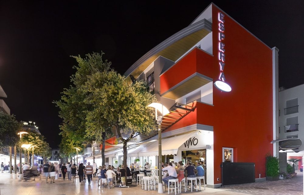 Aparthotel Esperya4