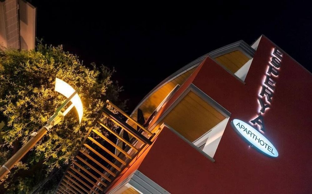Aparthotel Esperya2