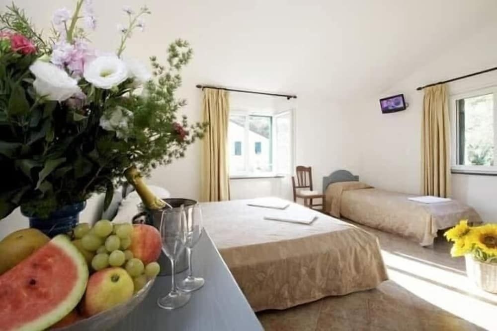La Rossola Resort0