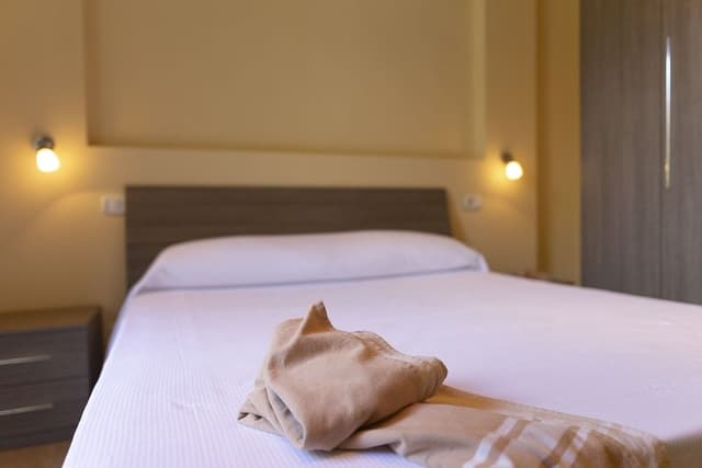Economy Double Room, 1 Queen Bed