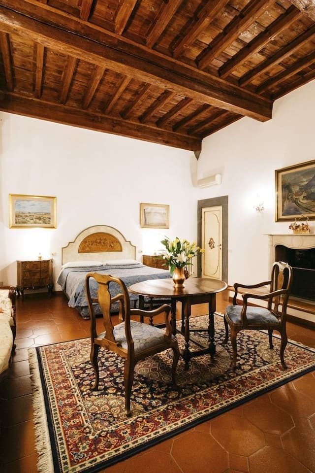 Deluxe Double or Twin Room