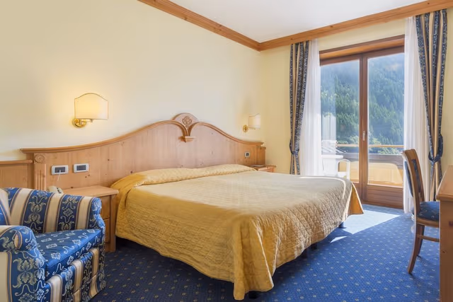 Double or Twin Room, Balcony (Dolomiti)