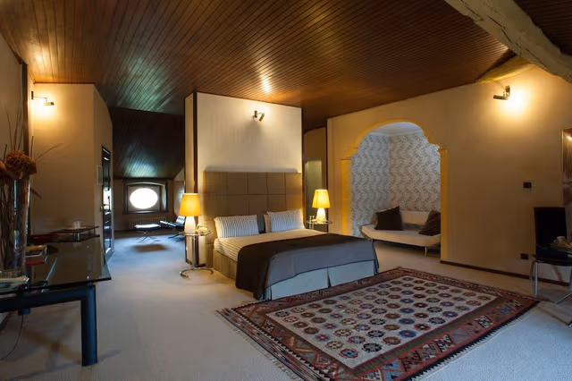 Suite, 1 King Bed