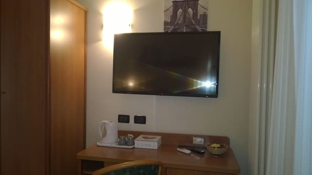 Comfort Room, 1 Bedroom, Private Bathroom, Corner