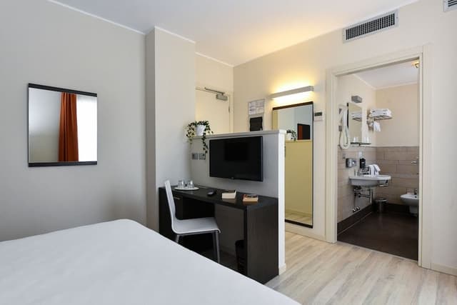 Double Room, Balcony