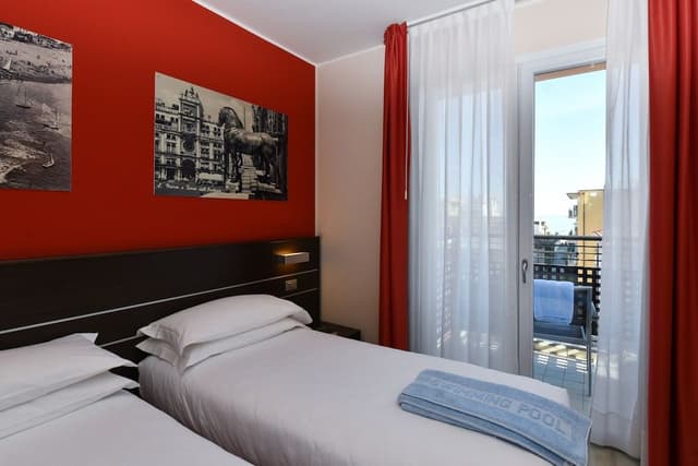 Double Room, Balcony