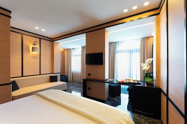 Junior Studio Suite