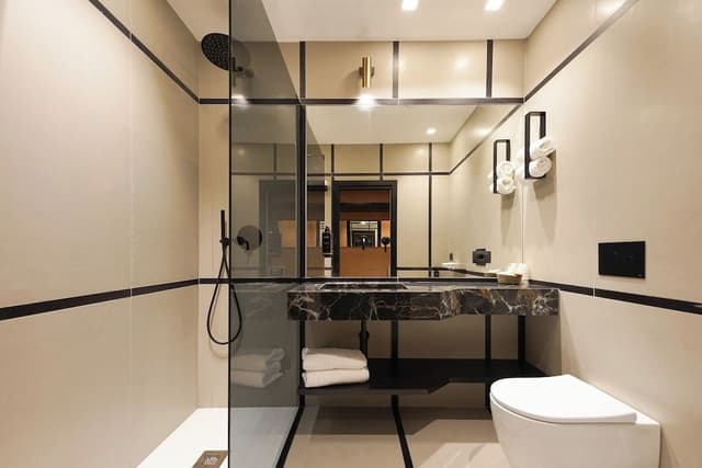 Executive Studio Suite