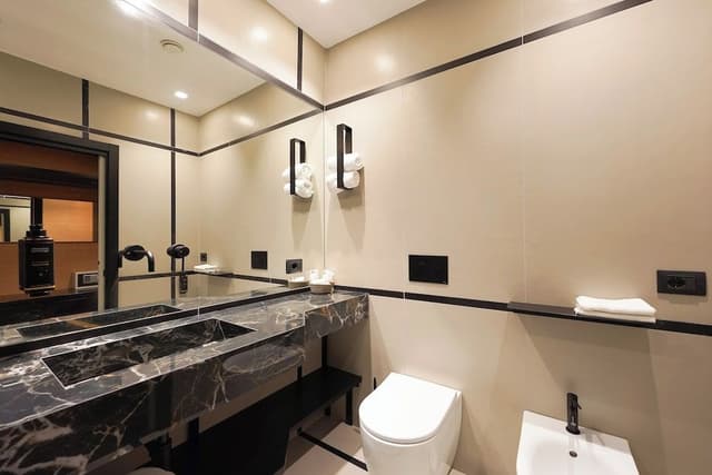 Executive Studio Suite
