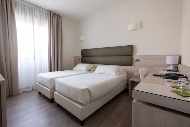 Standard Room, 2 Twin Beds