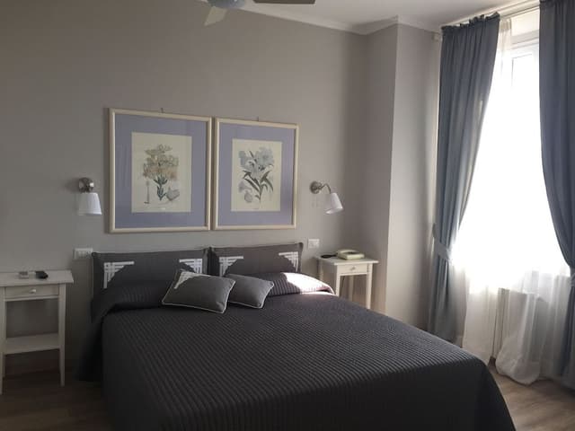 Double Room, Hill View