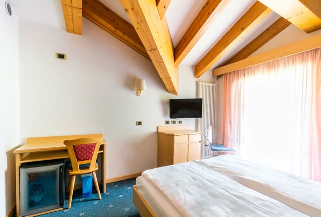 Economy Suite - 3 Pax