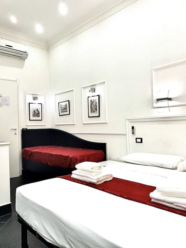 Triple Room
