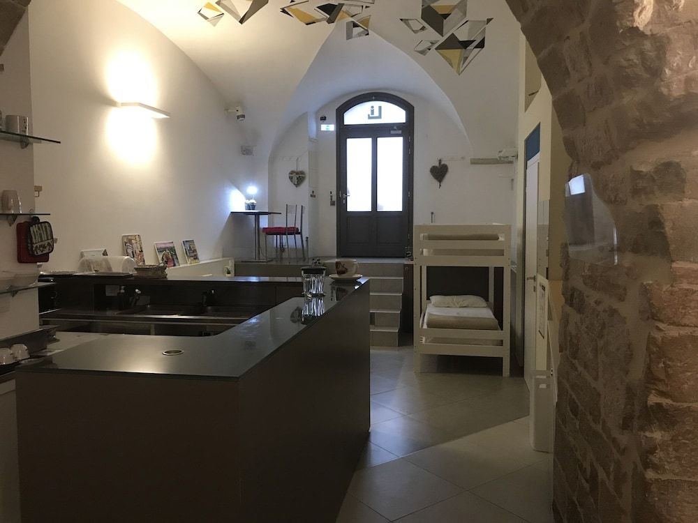 Little Italy Hostel4