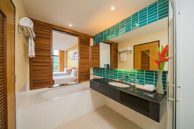 Deluxe Room, Pool View