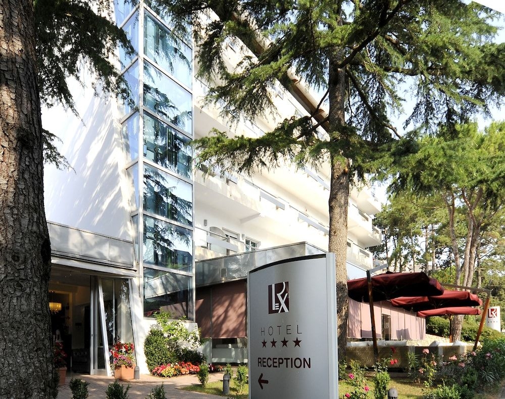 Hotel Rex0